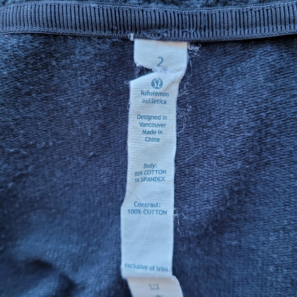 Lululemon Bliss Break Wrap, GUC, Size 2 - Picture 9 of 9